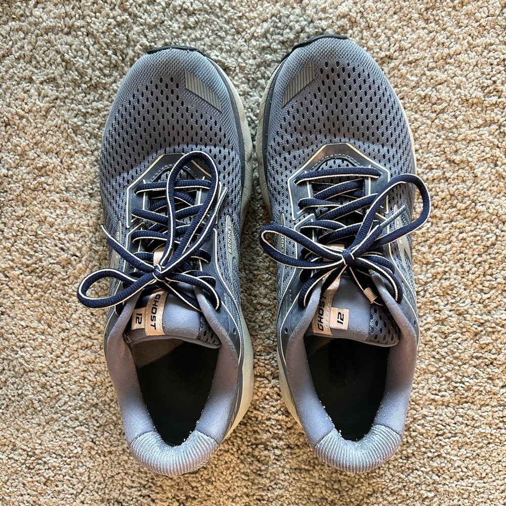 Brooks Ghost 12